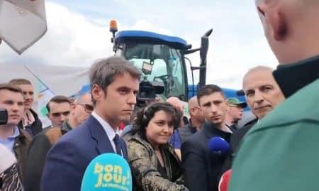 Gabriel Attal snobé par Bruno Retailleau