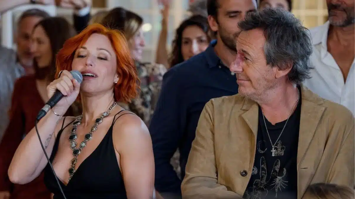 jean luc reichmann natasha st pier confidences relation femme embrasse - copie