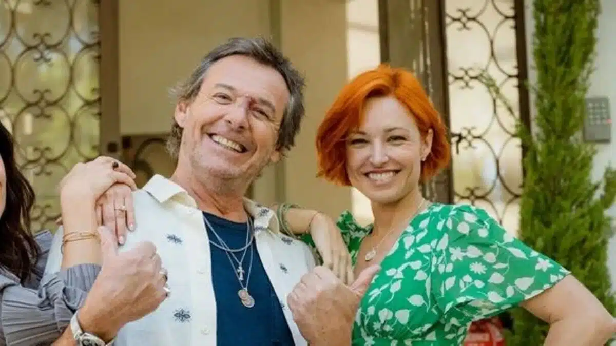 jean luc reichmann natasha st pier confidences relation femme embrasse - copie