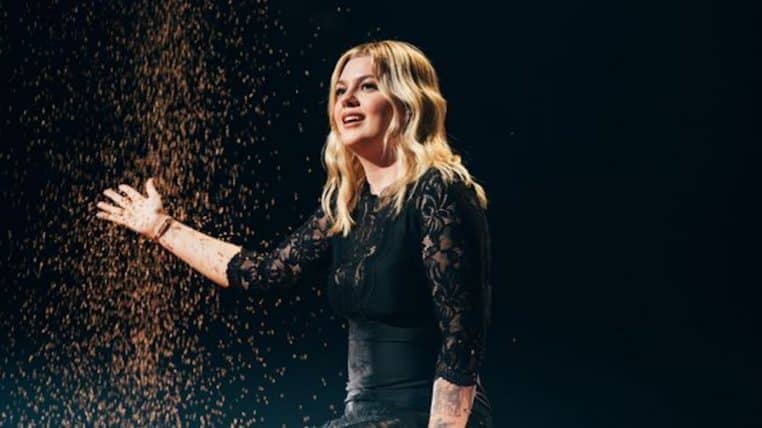 louane en galere a leurovision prestation