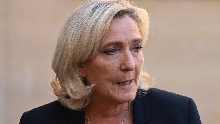 marine-le-pen-un-livreur-se-filme-colis-.jpg