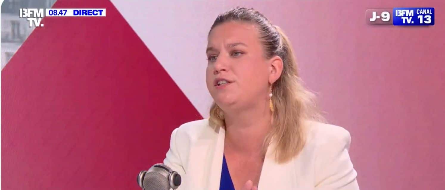 Mathilde Panot critique la religion catholique
