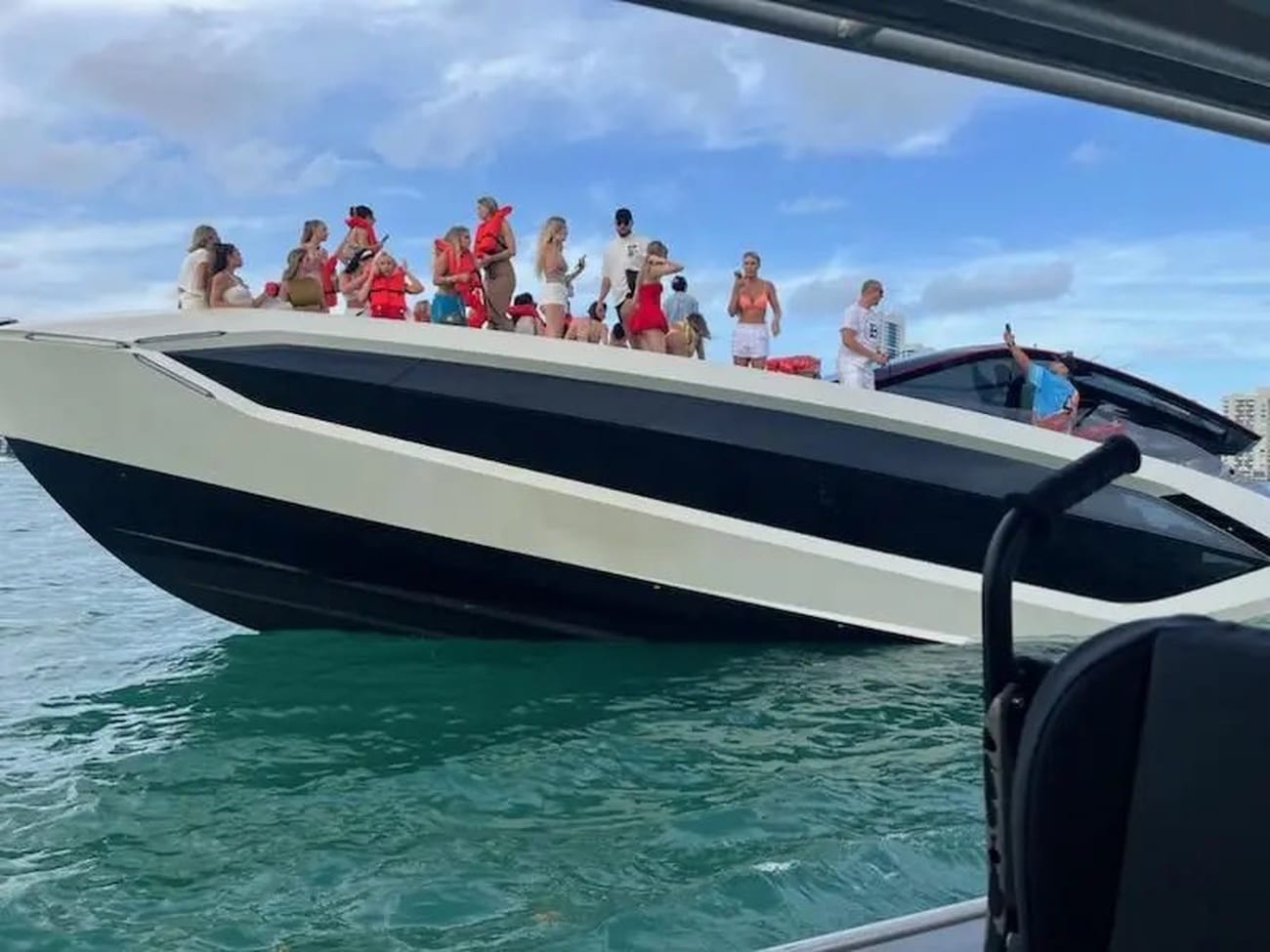 Naufrage d'un yacht d'influenceurs