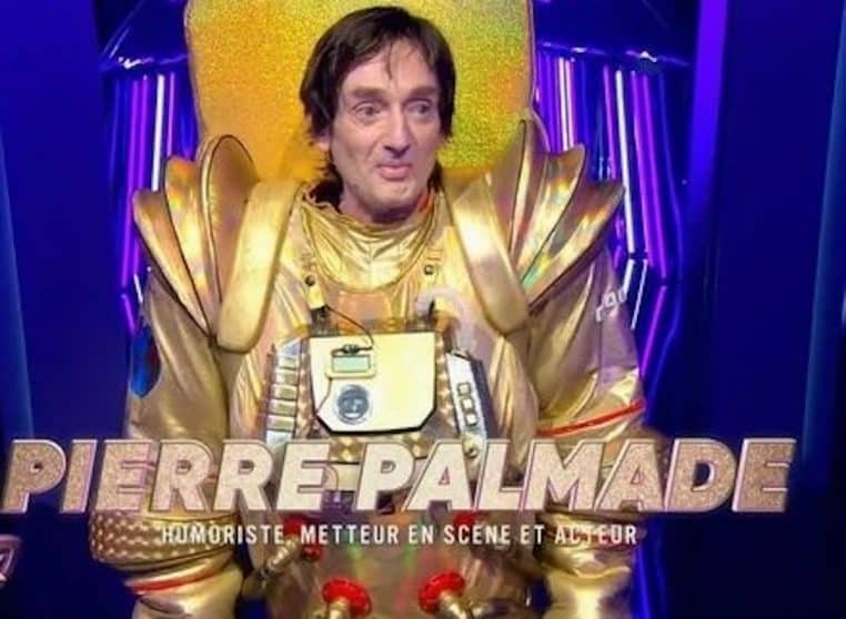 mask singer pierre palmade vomi dans son casque - copie