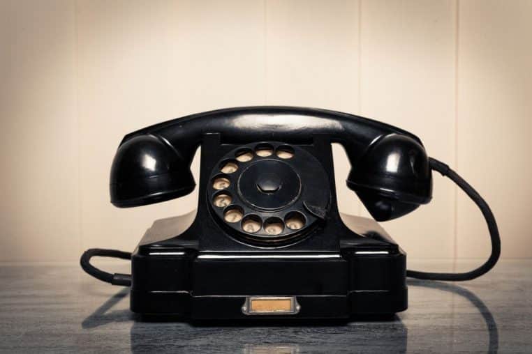 telephone fixe @canva