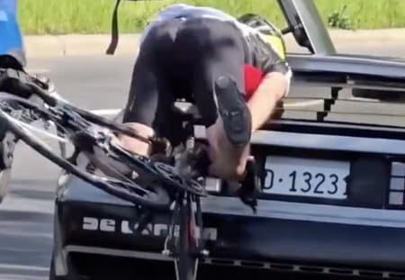 velo fonce voiture