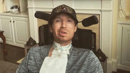 Homme Jonathan Buckelew Syndrome Enfermement