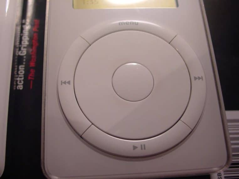 iPod 1ʳᵉ génération avec click-wheel