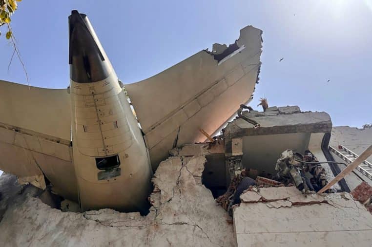 air india seul survivant du crashs