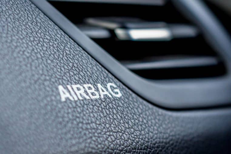 airbag voiture @canva