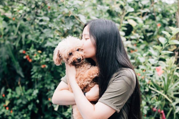 amour animaux femme @canva