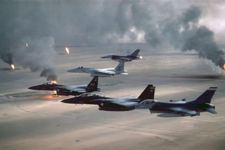 avion guerre @canva
