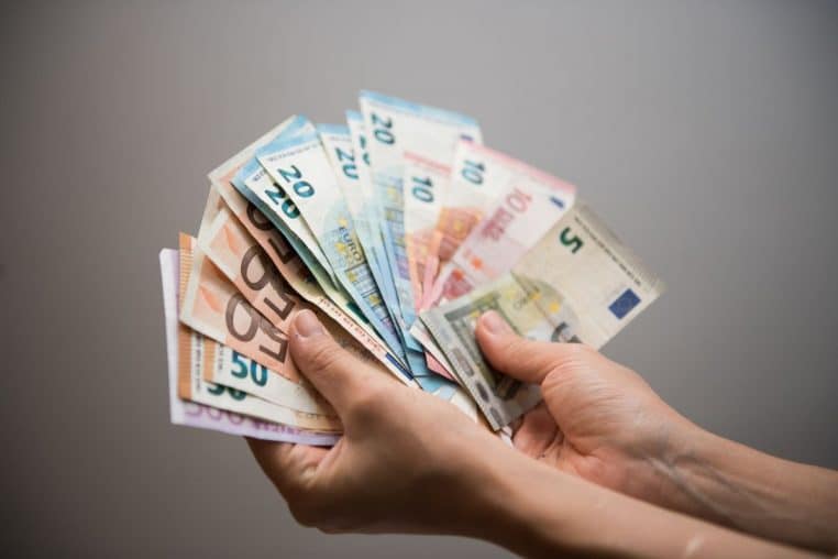 billets euro @canva
