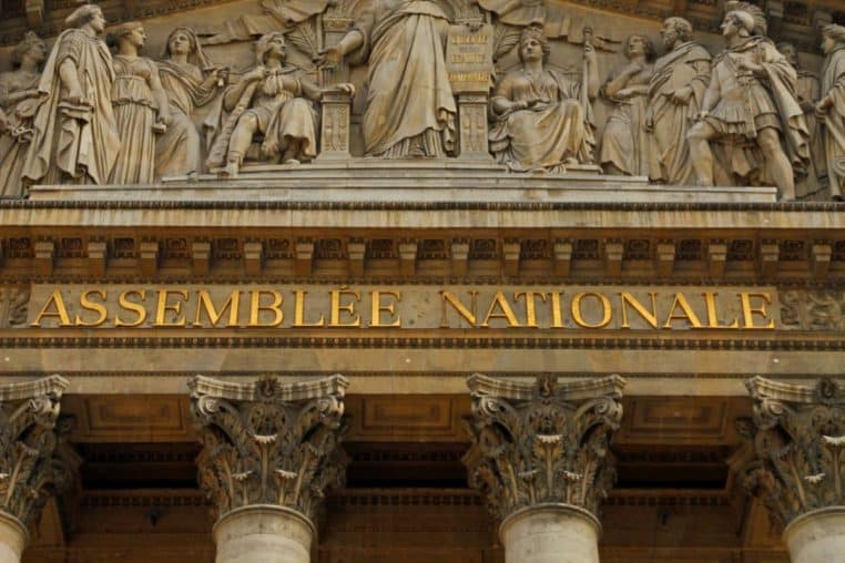 dissolution assemblee nationale @canva