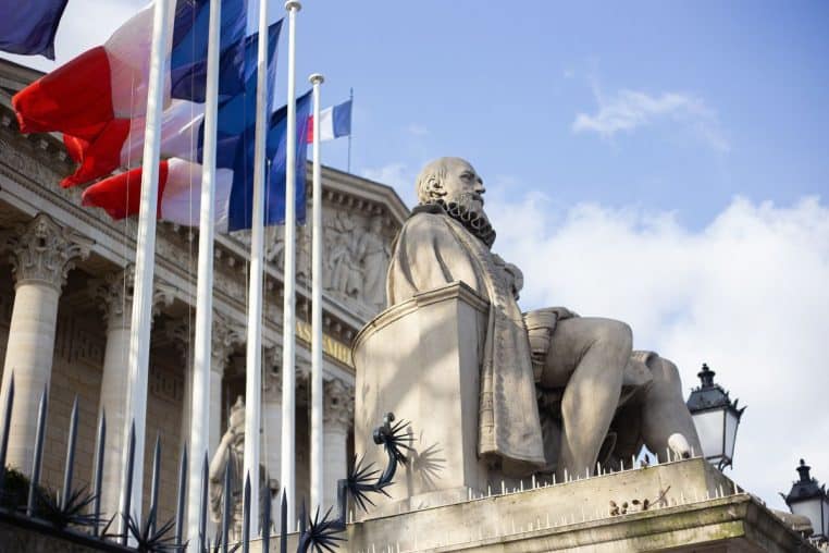 dissolution assemblee nationale @canva