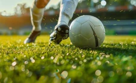 footballeur retrouve inanime blesse arme