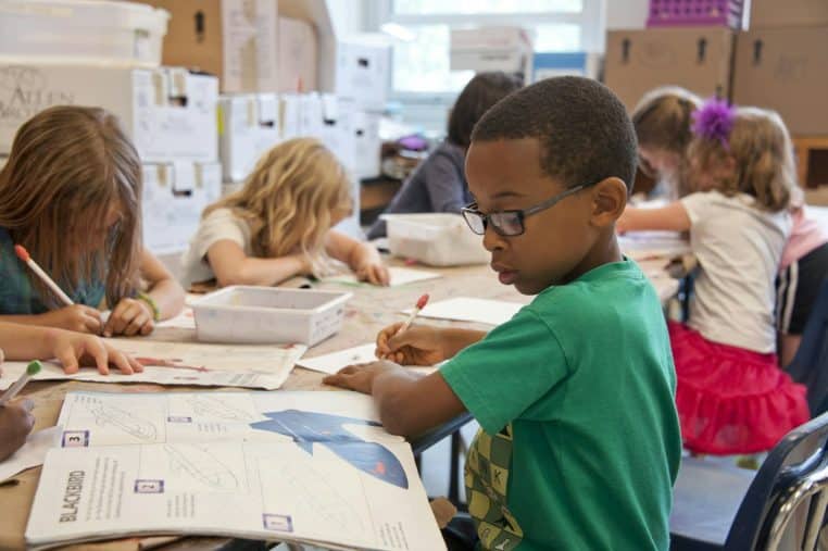 Enfants à l'école