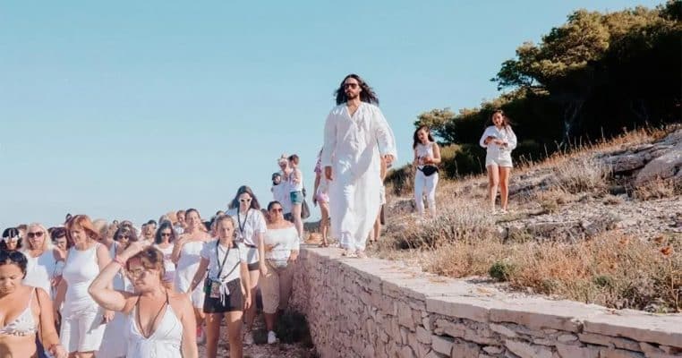 Jared Leto secte Mars Island