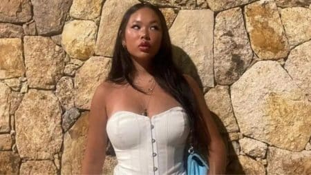 joy hallyday poste photo maillot de bain internaute - copie