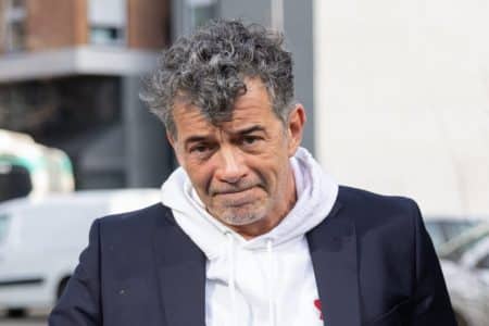 stephane plaza porte plainte contre letatt