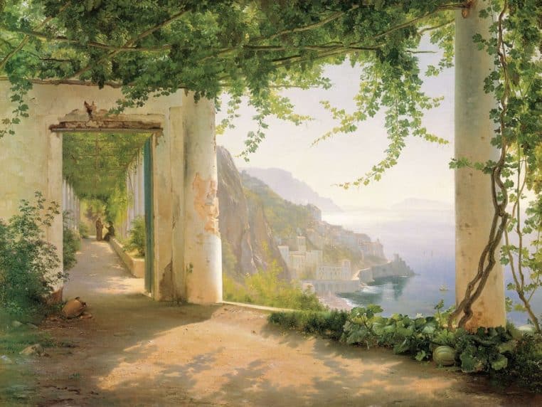 Panorama en noir et blanc de la côte d’Amalfi et de ses maisons blanches.