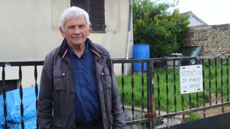 Homme expulse maison