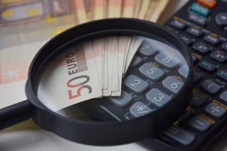 RSA : voici combien vous allez perdre en tant qu'allocataire avec l'année blanche prévue par le gouvernement