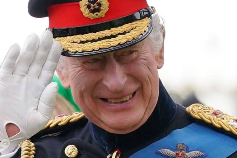 charles iii uniforme @creative commons