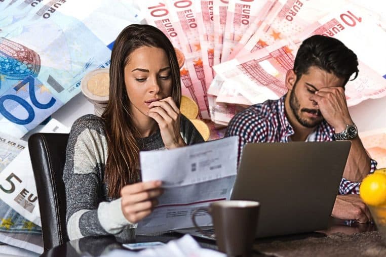 impots triste @canva