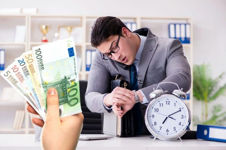 retard salaire @canva