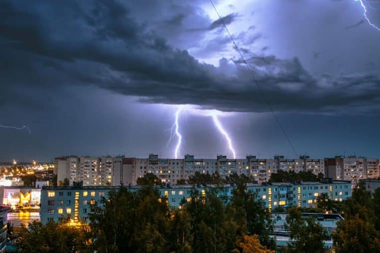 vigilence orage @canva