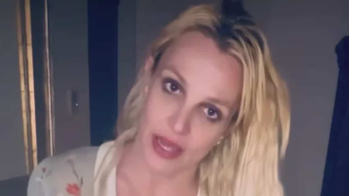 britney spears inquietude monte apres video - copie