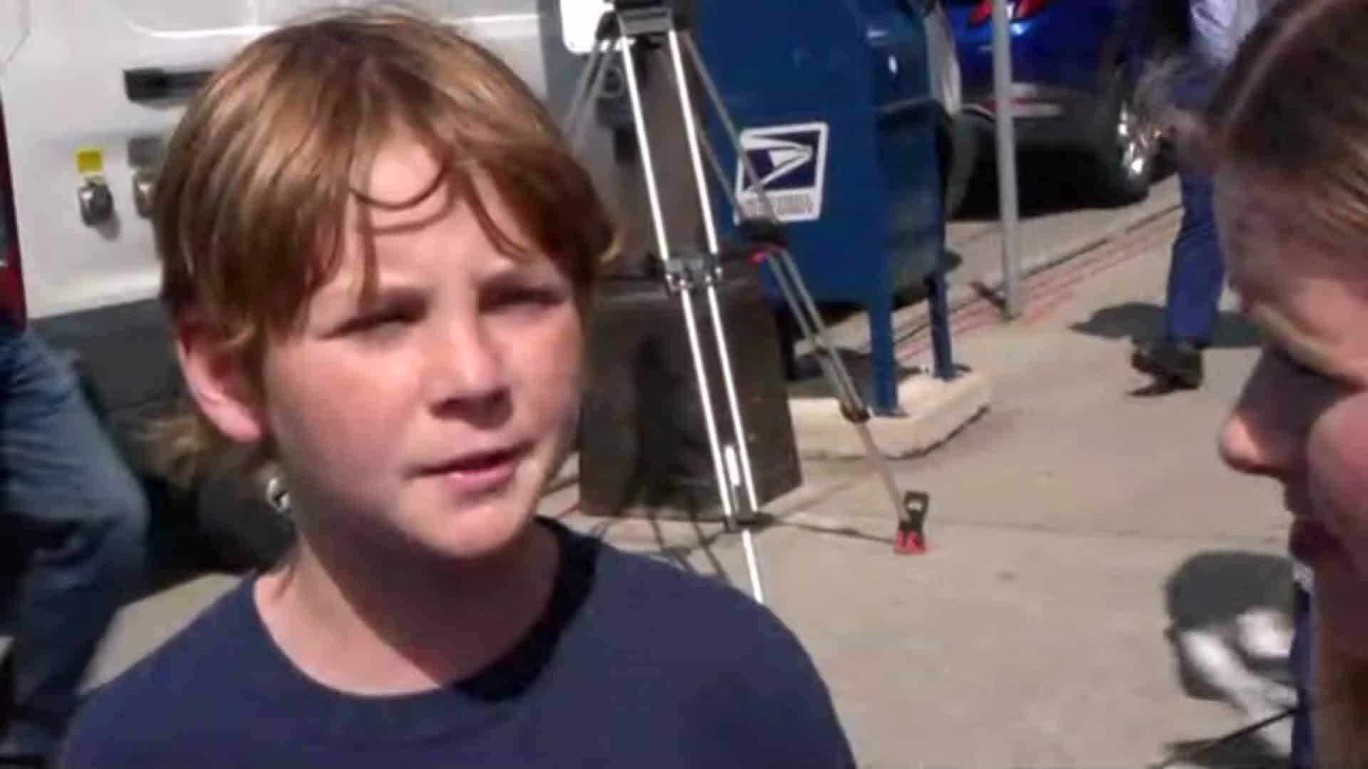 Il sauve son ami pendant une fusillade