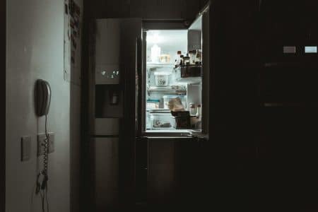 réfrigérateur la nuit