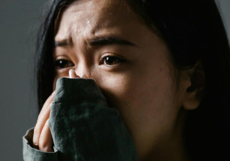 Elle est poignardée après sa demande en mariage