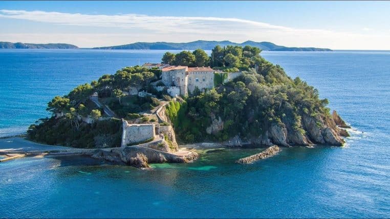 fort de brégançon aménagement emmanuel macronn