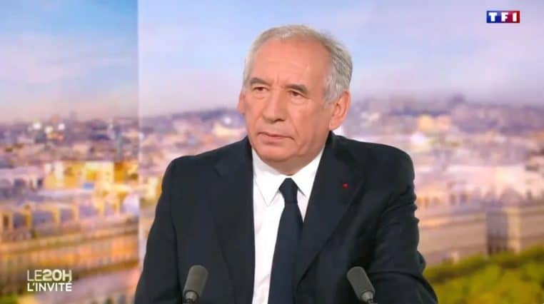 François Bayrou provoque la colère de l'opposition