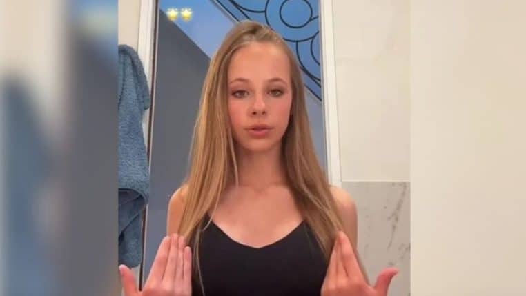 giulia sarkozy rejoint ses parents en vacancesz