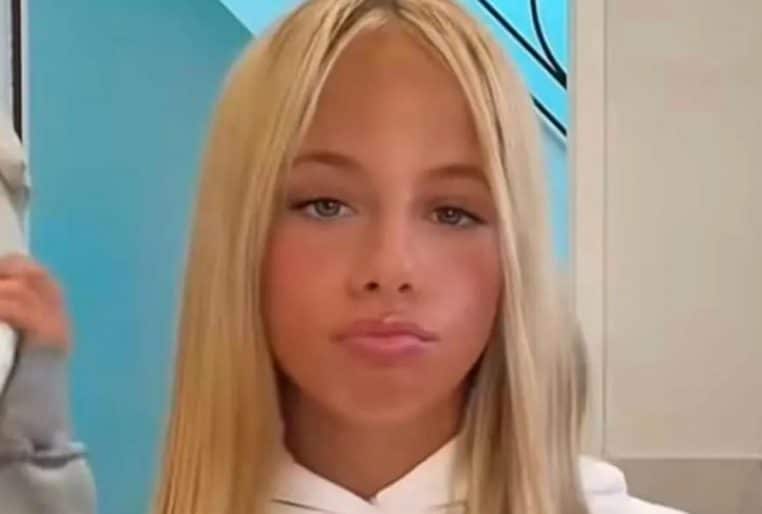 giulia sarkozy seclate en vacances loinn - copie