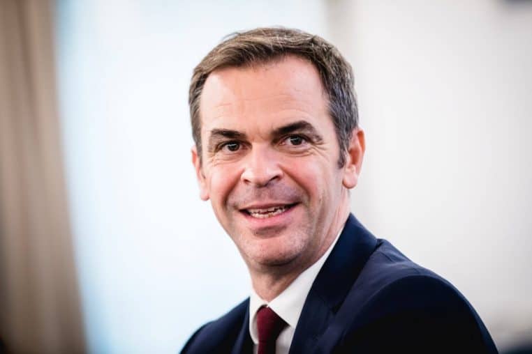 olivier véran torse nu en vacances