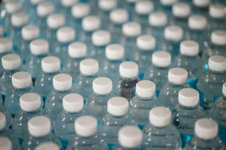 Bouteilles en plastique