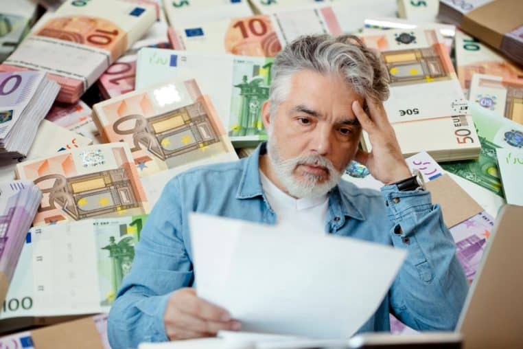 taxe courrier @canva