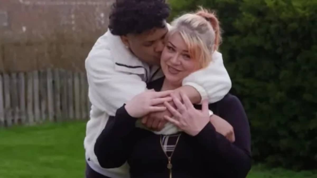 Femme Couple Polemique