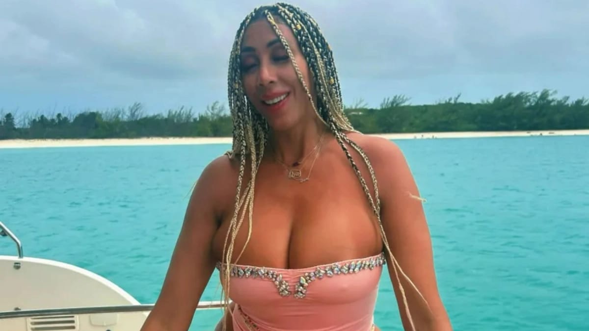 Femme Sexperte Expulsee