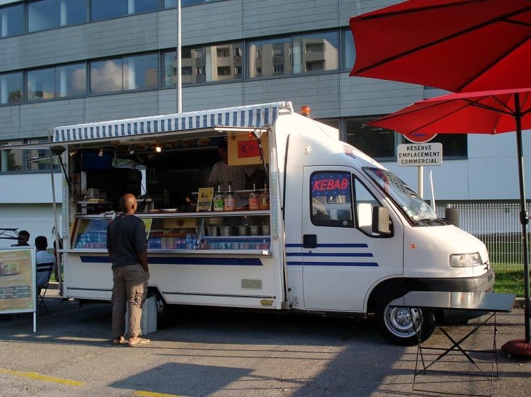 Devanture de kebab en France