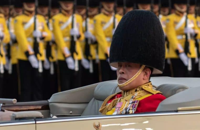 Le roi Rama X de Thaïlande, le plus riche du monde