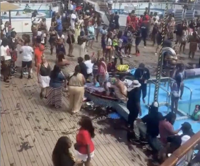 Bateau de croisière porcherie