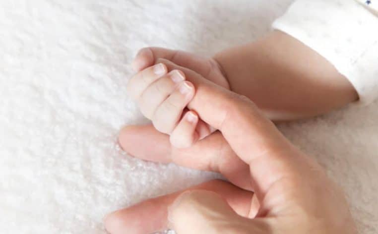 bébé RER Navigo naissance insolite