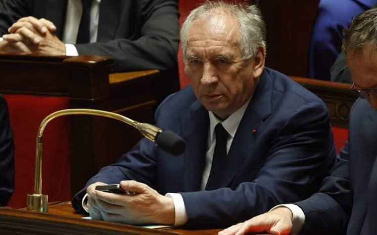 demission de francois bayrou demissionnn - copie