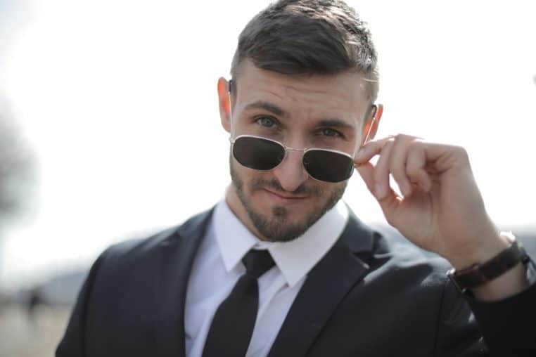 Il empoche 165 millions de dollars